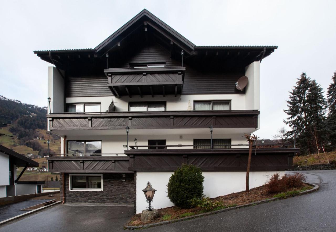 Haus 4 Montafon By Pferd Auf Wolke Apartment Gaschurn Exterior photo